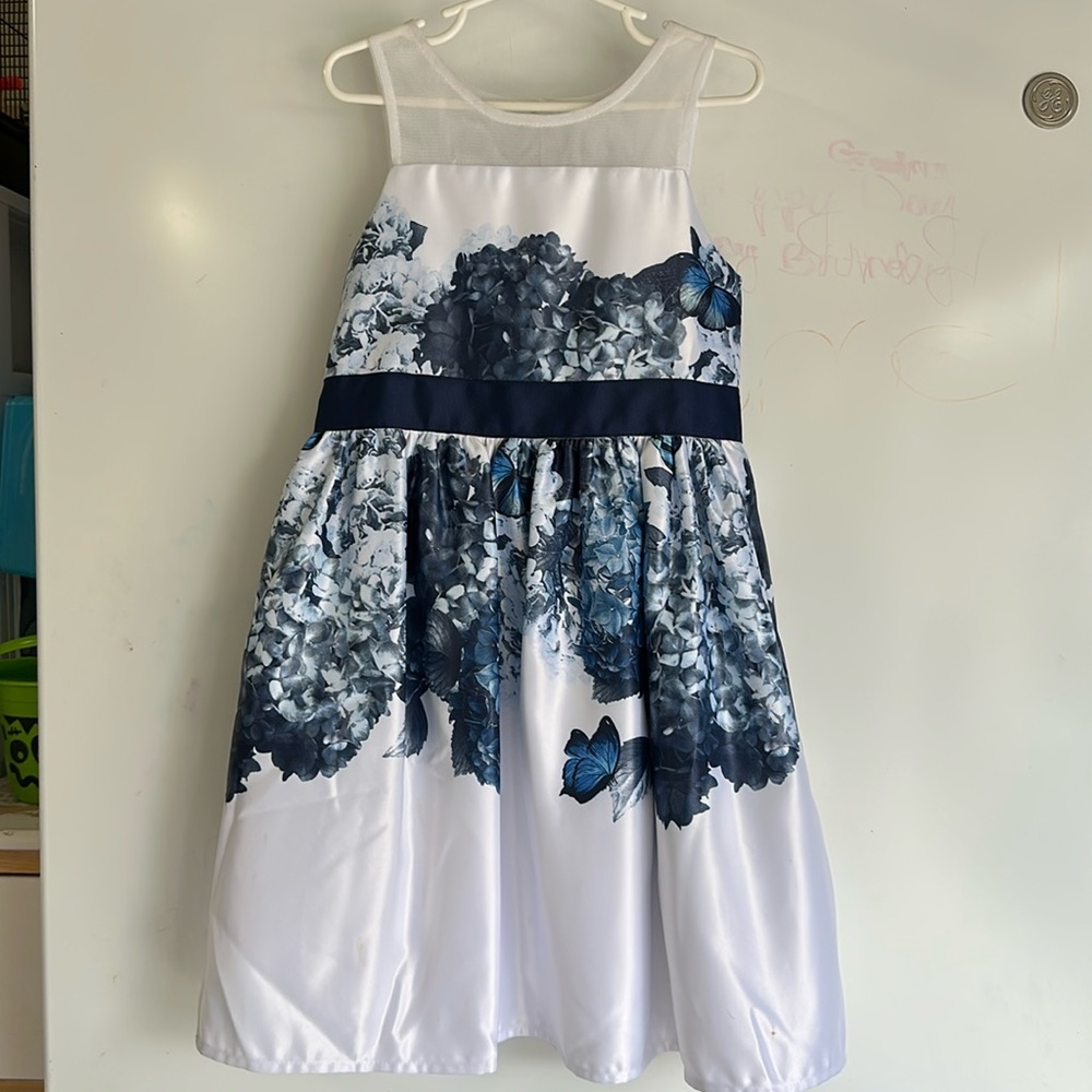 Girls size 6X white dress with blue hydrangeas and butterflies